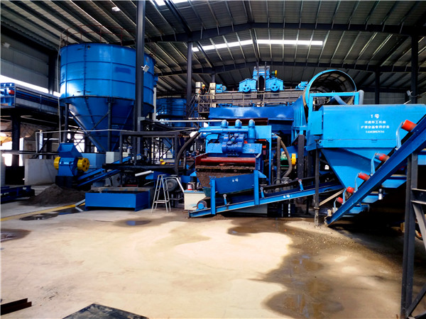 隆中洗沙機<a href=http://m.kaiyuan530.cn/tags/xishahuishouji target=_blank class=infotextkey><a href=//tags/xishahuishouji target=_blank class=infotextkey>細沙回收機</a></a>04.jpg