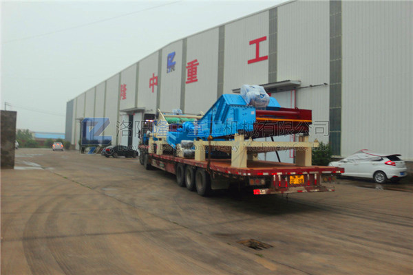 新型環保<a href=http://m.kaiyuan530.cn/tags/xishahuishouji target=_blank class=infotextkey><a href=//tags/xishahuishouji target=_blank class=infotextkey>細沙回收機</a></a>04.jpg